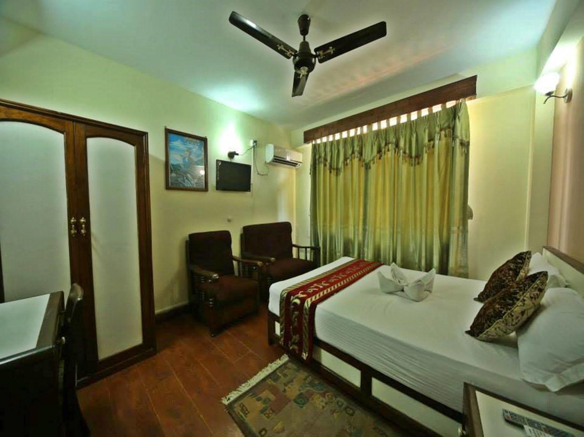 Hotel Pleasure Home Kathmandu Ngoại thất bức ảnh