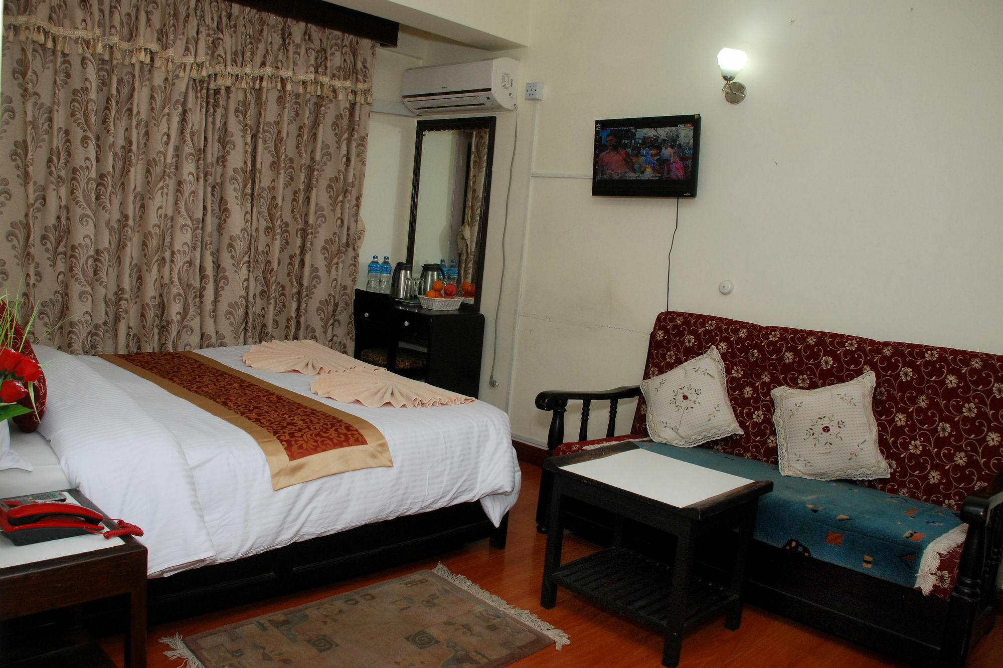 Hotel Pleasure Home Kathmandu Ngoại thất bức ảnh
